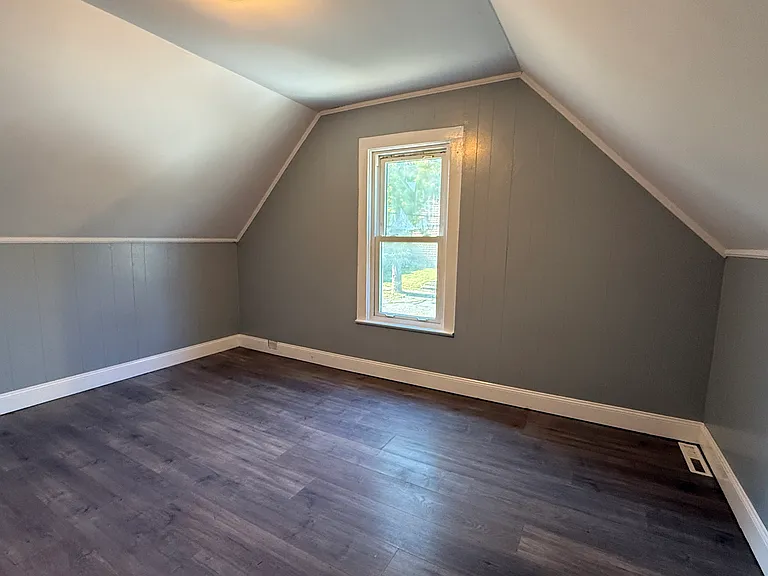 134 Vann St — Photo 8