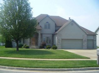 941 Schroll Dr, Forsyth, IL 62535