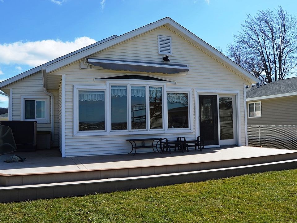 N8640 Linden Beach Rd, Fond Du Lac, WI 54937 Zillow