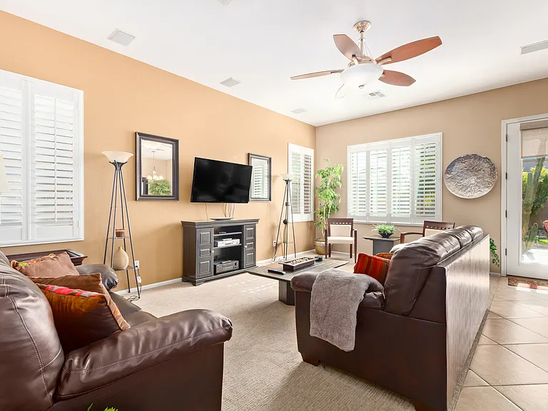 43829 W Snow Dr — Photo 10