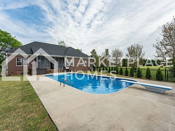 4th image of 113 Kelsey Dr