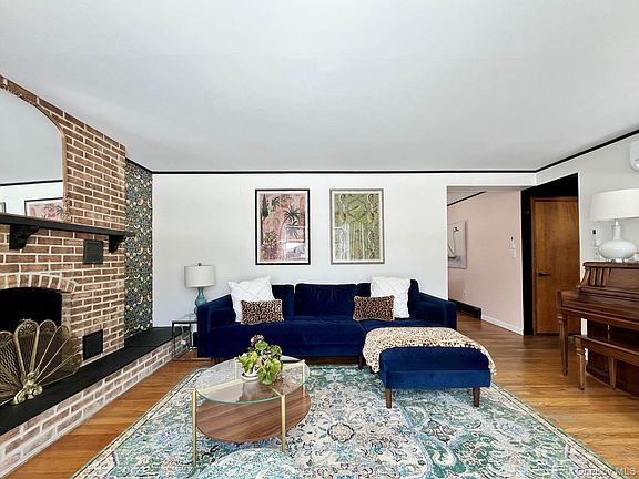 2nd image of 9 King Road