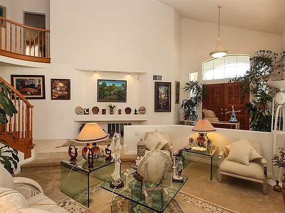 5th image of 15093 Calle Verano