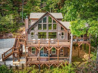 300 Cloudland Trce, Blue Ridge, GA 30513