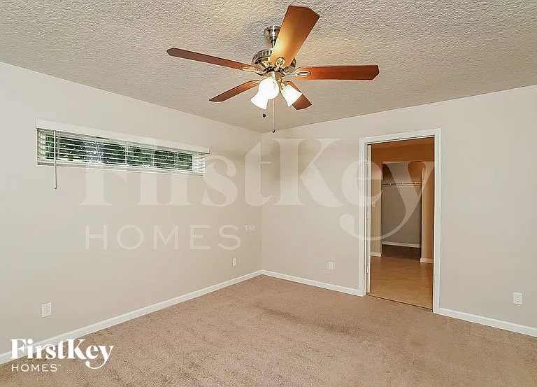 1881 SW Millikin Ave — Photo 6