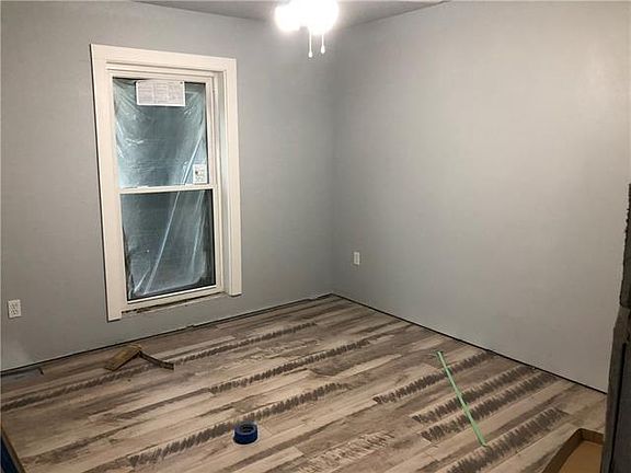 4th image of 15073 Hoffman Court Dr