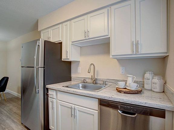 3rd image of 12701 N Pennsylvania Ave #30S