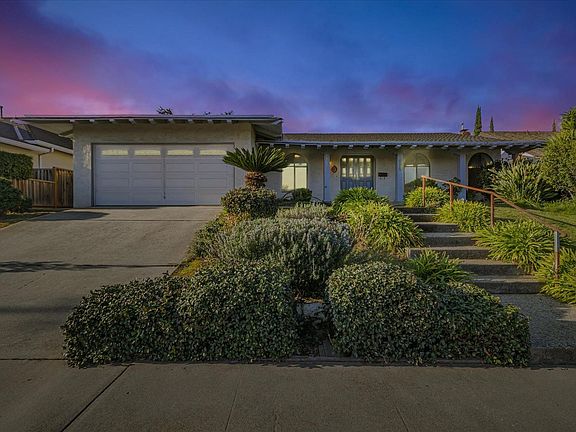 2nd image of 10367 Vista Knoll Blvd