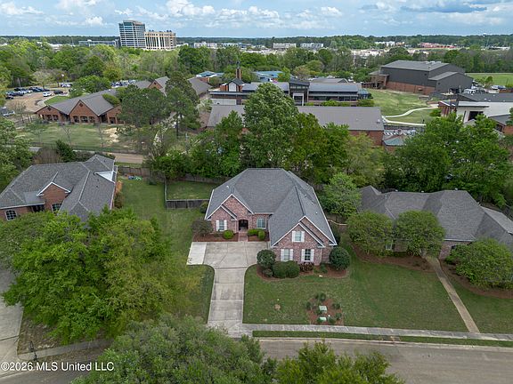 2nd image of 104 Brighton Ln