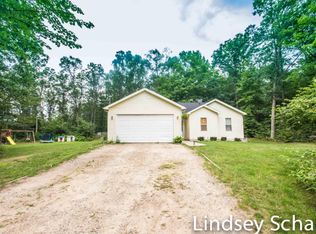 22976 W Tamarack Rd, Howard City, MI 49329
