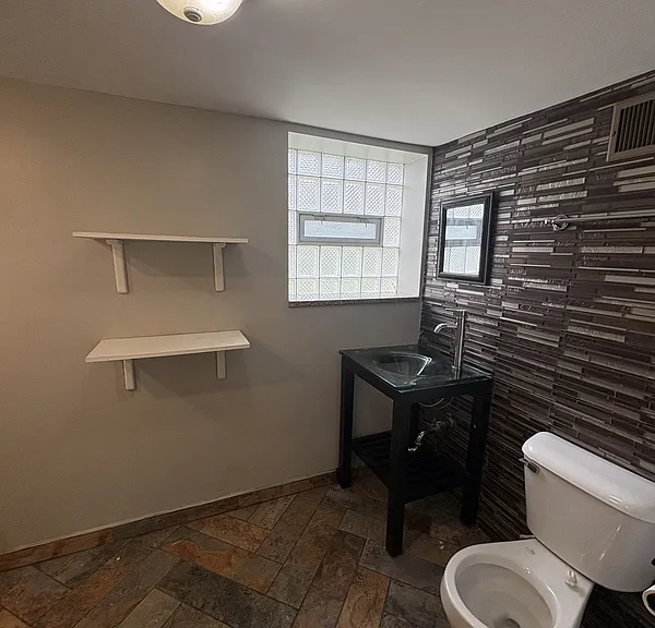 9331 S Evans Ave — Photo 15
