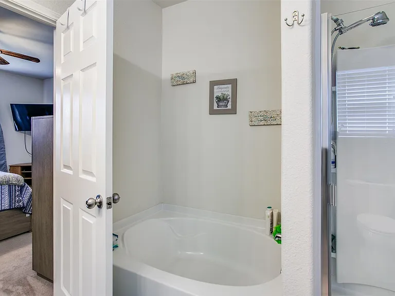 2400 Gelbray Pl — Photo 14