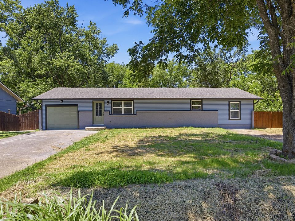 1st image of 7713 Canyon Dr