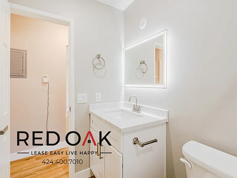 921 W 82nd St #24 — Photo 20