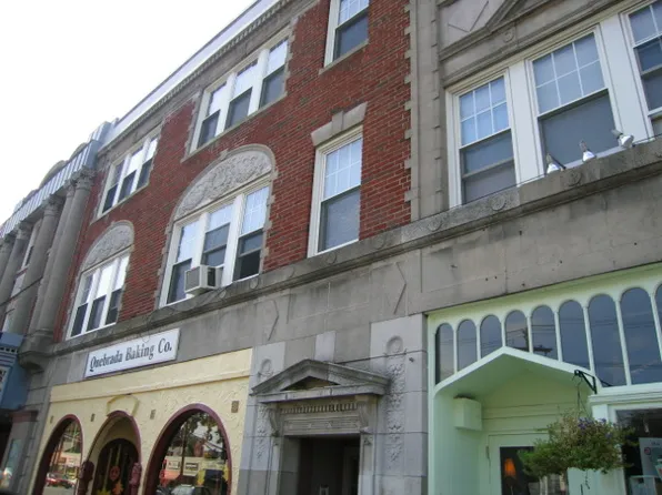 206 Massachusetts Ave, Arlington, MA