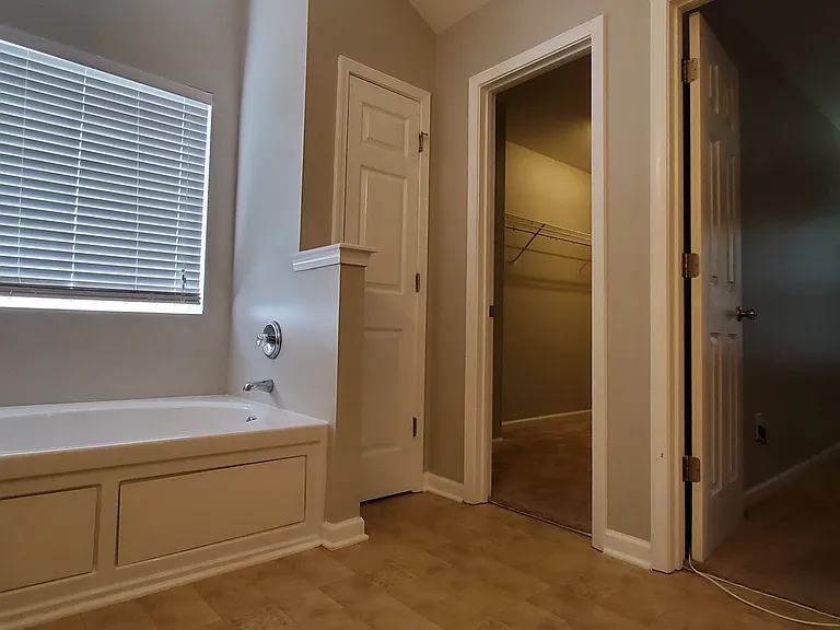 1619 Doverhill Pl — Photo 15