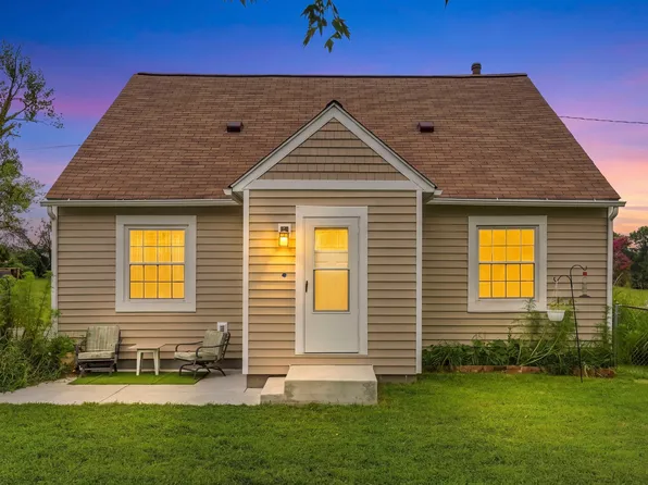 48 Ringgold Rd, Fredericksburg, VA 22405