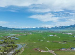 10 Sandhill Ln, Freedom, WY 83120