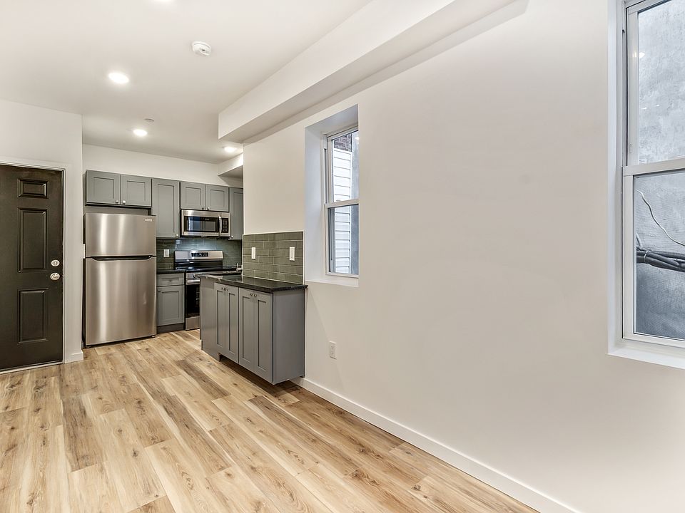 1st image of 3836 W Girard Ave #3
