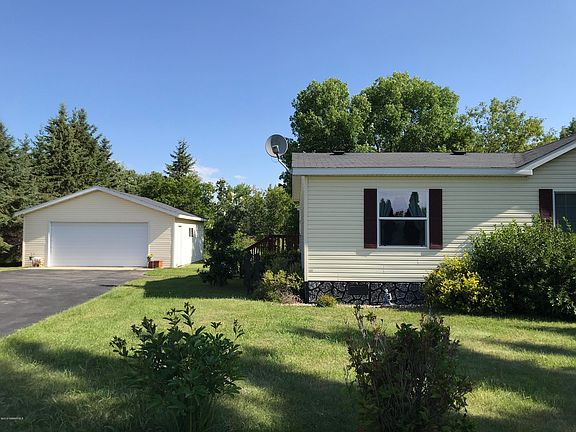 3rd image of 297 Railroad Ave NE
