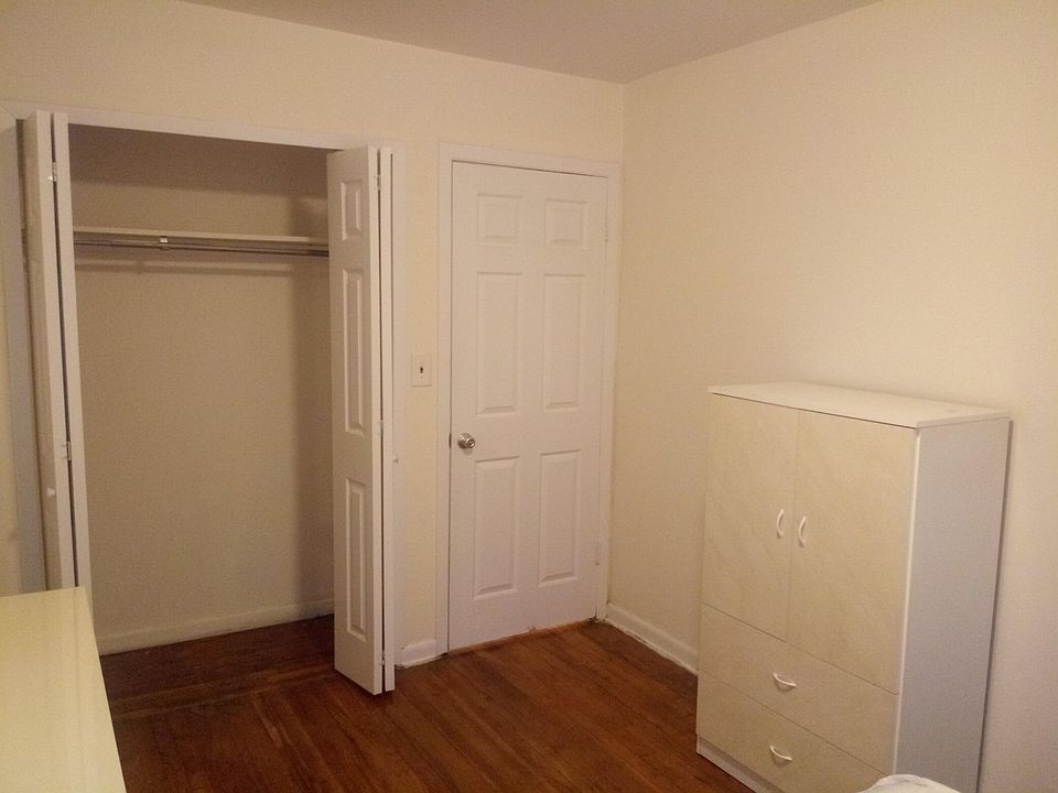 2nd image of 1920 Holland Ave #A