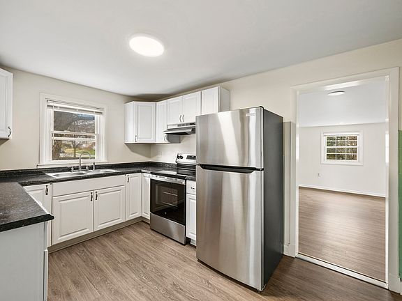 3rd image of 9432 Lyons Mill Rd