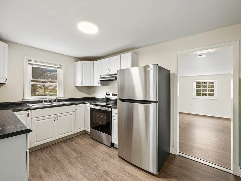 9432 Lyons Mill Rd — Photo 3