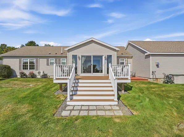 18 Fieldstone Drive, Oakland, ME 04963