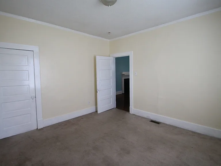 338 Ebenezer Ave — Photo 16