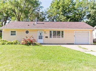 403 26th Ave SW, Cedar Rapids, IA 52404