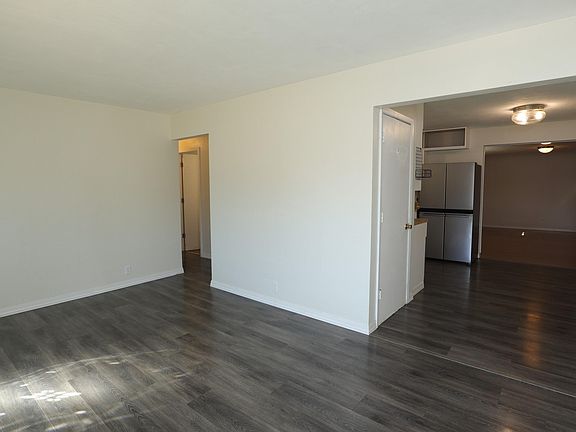 3rd image of 1107 Lincoln St
