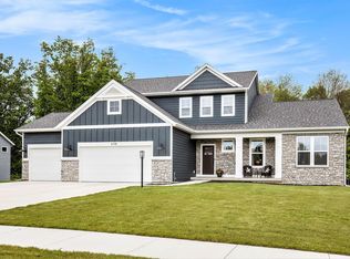 6758 Summer Meadows Ct NE, Rockford, MI 49341