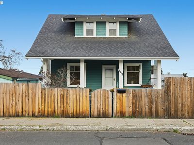 1117 E 9th St, The Dalles, OR, 97058