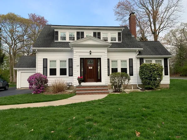 159 Forest Hill Ave, Lynnfield, MA 01940