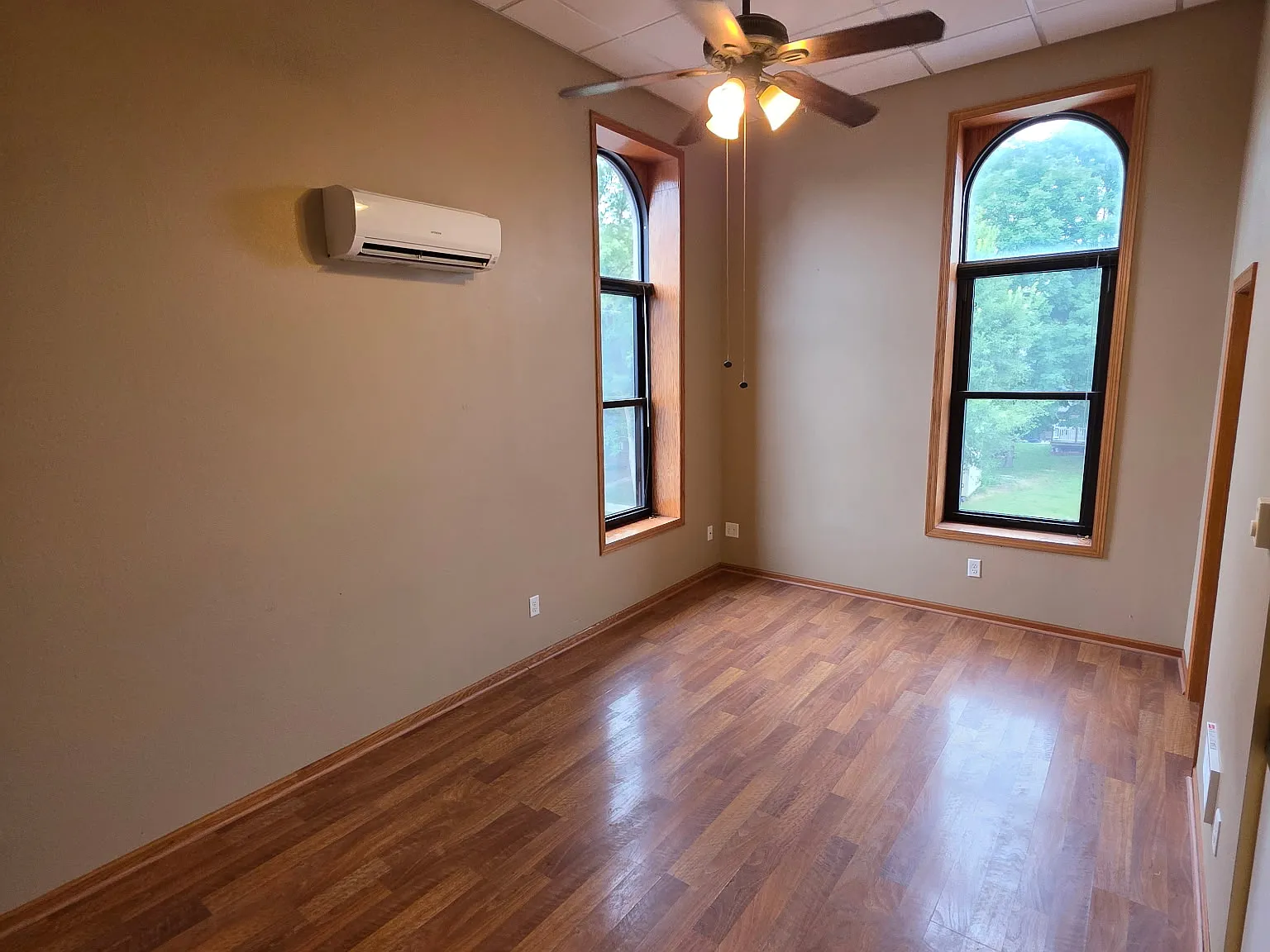 Studio, $750 — Photo 4