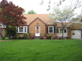 2918 Drummond Rd, Toledo, OH 43606