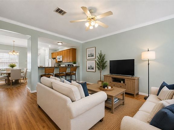 4th image of 1000 Spring Loop APT 2105