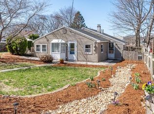 28 Wadsworth St, Weymouth, MA 02188