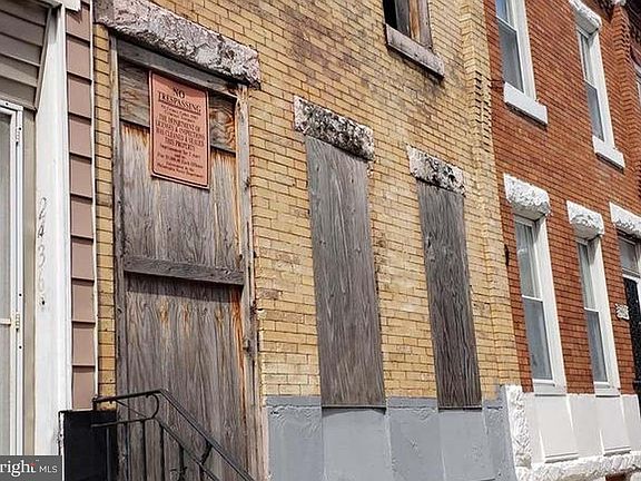 5th image of 2438 N Douglas St