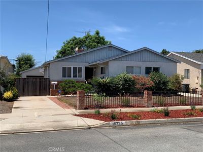 16225 S Manhattan Pl, Gardena, CA, 90247