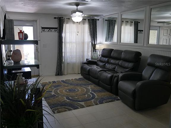 3rd image of 3309 Russett Dr