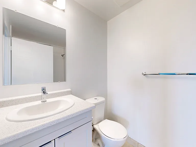 500 Proudfoot Ln — Photo 16
