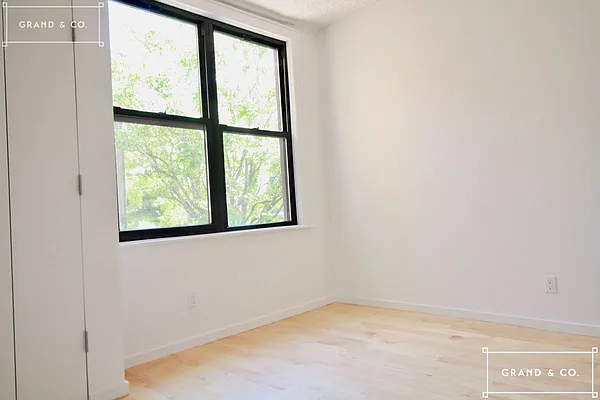 Rented by Grand & Co. | media 8