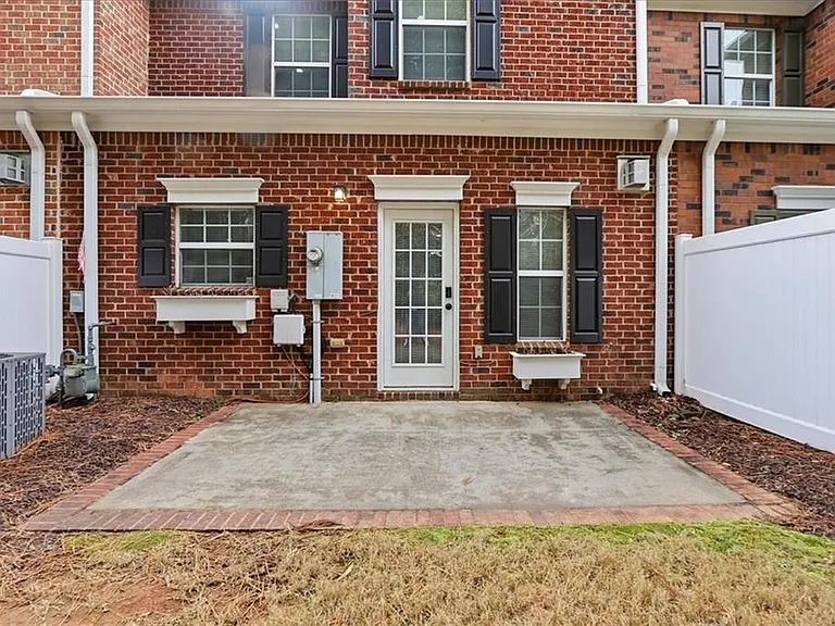5630 Lawley Dr — Photo 52