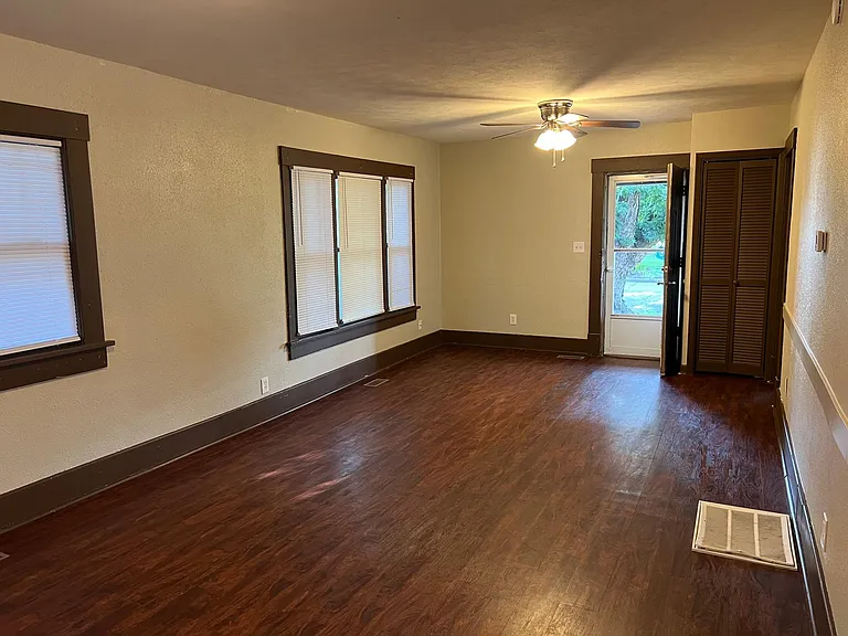 710 N Madison St — Photo 3