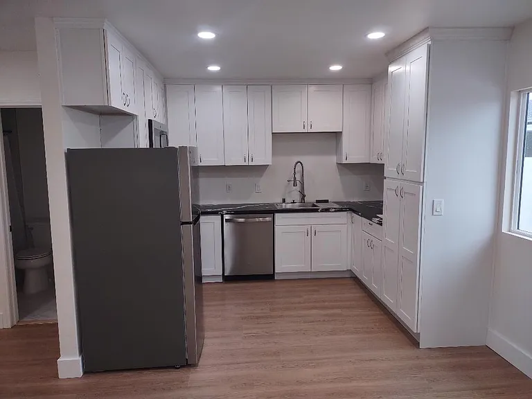 776 Date Ave #776 — Photo 5