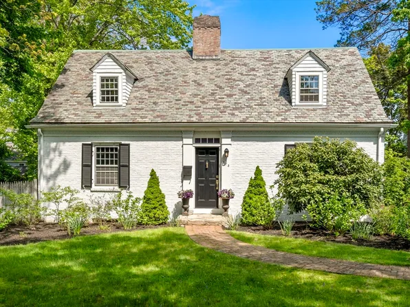 373 Worcester St, Wellesley, MA 02481
