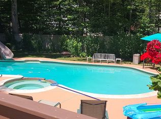 520 Wittich Ter, River Vale, NJ 07675
