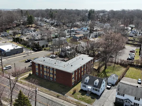 560 Main St #F-1, West Haven, CT 06516