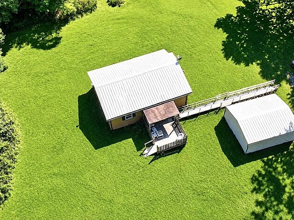 3rd image of 114 Forbes Rd
